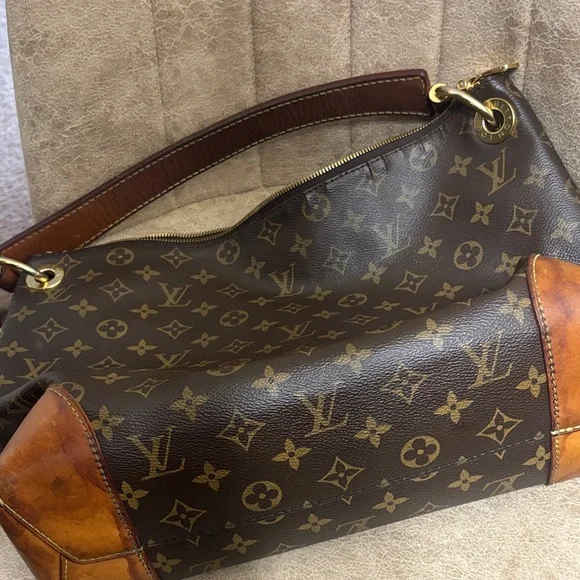 Louis Vuitton Brown Monogram Hobo Bag - Picture 8 of 8